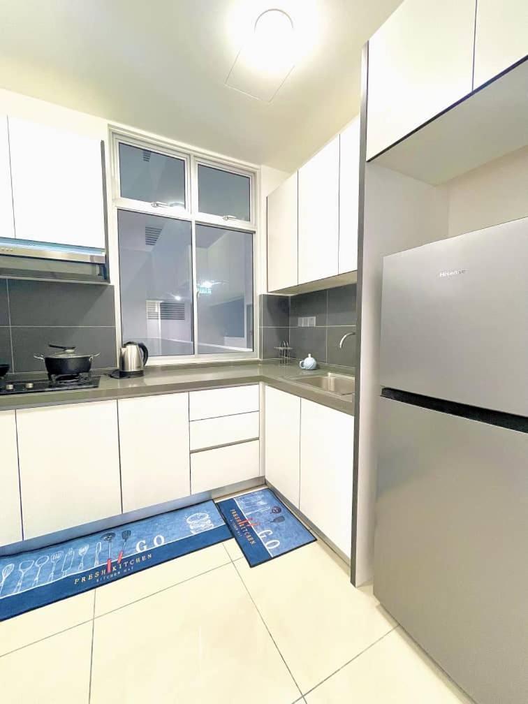 Sks Habitat 2br By Luxecocoo Ck Larkin *